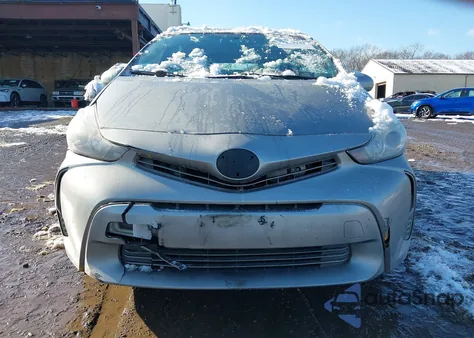 2016 Toyota Prius V Two z USA, uszkodzony, nr VIN JTDZN3EU2GJ050330